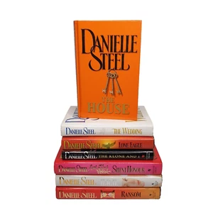 Danielle Steel x 7 Hardcover Novels Assorted Titles Romance Fiction-BUNDLE LOT - Picture 1 of 12