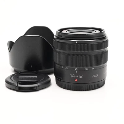 Panasonic Lumix G 14-42mm f3.5-5.6 Vario II Mega O.I.S. HD Lens H-FS1442A #375 - Image 1 of 4