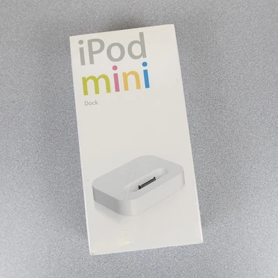 Apple iPod Mini Dock Blanco Nuevo Sellado Antiguo Stock Genuino 2004 Foto 1 de 4