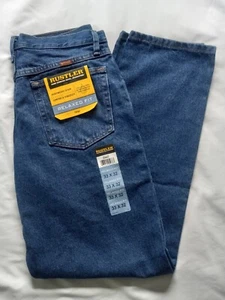 NWT Wrangler Rustler Men 33X32 Relaxed Fit Straight Leg Heavyweight Denim Jeans - Picture 1 of 8