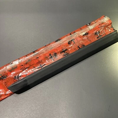 60703446 Alfa Romeo GTV6 1983-84 - Moldura exterior inferior trasera derecha - ¡OEM/NOS! Foto 1 de 4