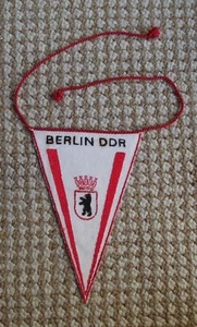 Berlin Bärenwappen Emblem DDR DDR DDR Touristensouvenier Wimpel Flagge - Bild 1 von 4