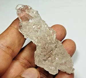 Muestras estéticas de cristal de cuarzo grabadas naturalmente del valle de Shigar Pakistán - Imagen 1 de 14