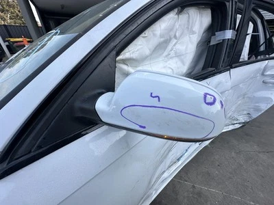 AUDI A4 B8 8K A4/S4 05/2009-01/2016 LEFT DOOR MIRROR MANUAL FOLD P/N 8K2857409AF - image 1 of 4