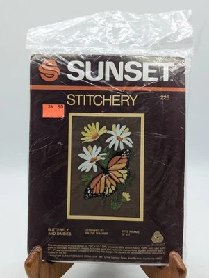Stitchery Sunset Designs USA  Crewel Butterfly Daisies kit fits 5"x7" frame - Image 1 of 4