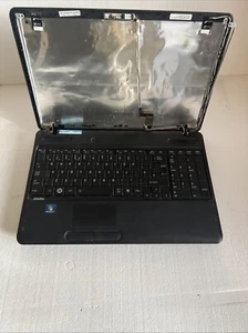 TOSHIBA SATELLITE C660D-1GD LAPTOP - SPARES OR REPAIRS - FREE TRACKED COURIER - Afbeelding 1 van 7