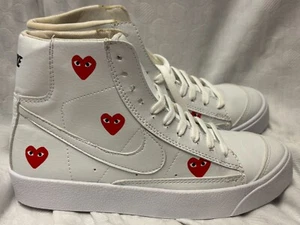Nike Hightops with Red Hearts Size 24.5/8 US Womens - Picture 1 of 7
