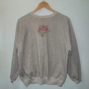 Hanes Vintage Cottagecore Embroidered Sweatshirt Floral Wmns Sz Lg Minimalist - Picture 1 of 6