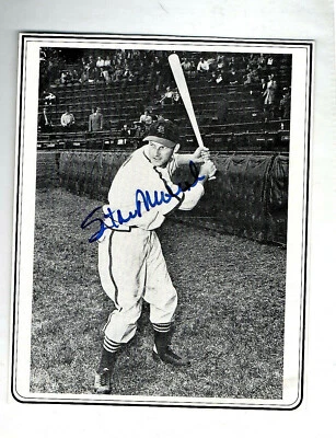 CARDINALS HALL OF FAMER THE GREAT STAN THE MAN MUSIAL AUTOGRAPHED 8x10 - Image 1 of 2