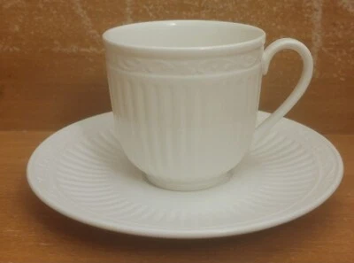 Taza y platillo Mikasa ITALIAN CAMPIÑA, 8 OZ, DD900, excelente Foto 1 de 4