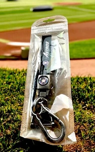 NEW IN BAG MLB HOUSTON ASTROS TEAM LOGO & COLORS LEATHER & METAL KEYCHAIN FOB - Picture 1 of 6