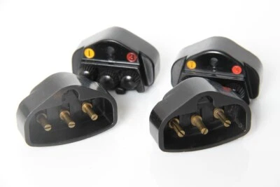 Black Vintage Singer Sewing Machine Terminal Round Three Pin Plug Connector - Image 1 of 3