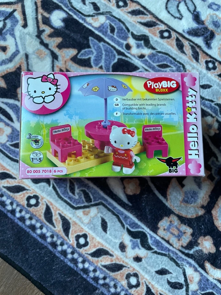 Hello Kitty Building Block Set/Excellent Condition (Never Opened) - Image 1 of 1