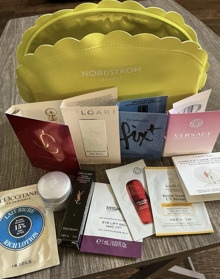 Bolso de belleza/cosméticos amarillo brillante Nordstrom con muestras YSL Lancôme JChoo  Foto 1 de 4