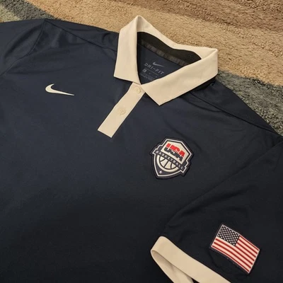 Camisa polo masculina azul marinho Nike EUA equipe de basquete edição treinadores L CT1899-451 NOVA - Imagem 1 de 4