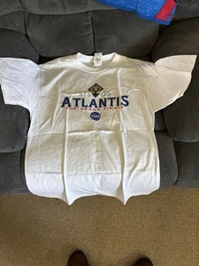 NASA Kennedy Space center , STS 135,  Atlantis, The Grand Finale T- Shirt LG - Picture 1 of 3