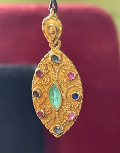18K GOLD EMERALD RUBY SAPPHIRE PENDANT NATURAL GEMSTONE SIGNED ETRUSCAN 750 - Picture 1 of 14