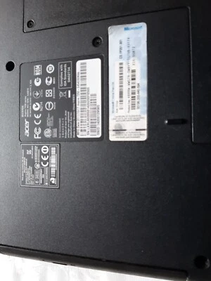 Defekter Acer Laptop Zu Verkaufen.  - Bild 1 von 4