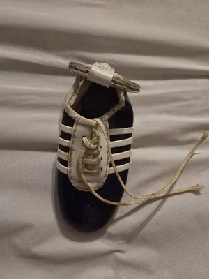 Zapatos Deportivos Llavero Estilo Adidas De Colección Años 80 Azul Blanco Cordones Reales Foto 1 de 4