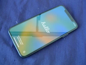 Apple iPhone X 64 GB Unlocked - Picture 1 of 6