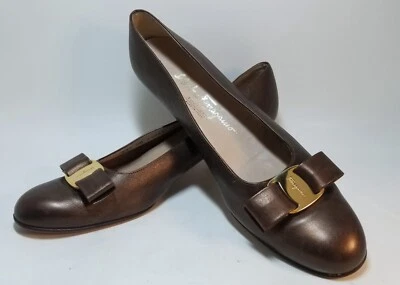 Zapatos de salón Salvatore Ferragamo Vara de cuero bronce vintage de los 80 para mujer 9,5 Foto 1 de 4