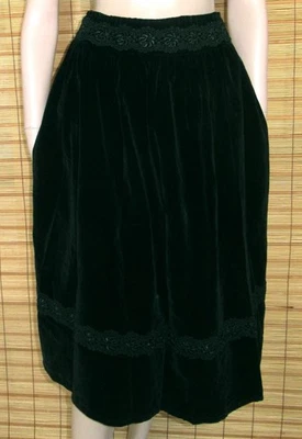 SCHWARZE DIRNDLSCHÜRZE - BAUMWOLL-SAMT - ANTIK - ONE SIZE - Bild 1 von 3