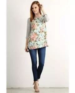 Top de manga 3/4 floral para vacaciones de primavera como nuevo y gris - Imagen 1 de 3