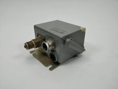 Danfoss 060 3107 KPS 39, Pressure Switch - Image 1 of 4