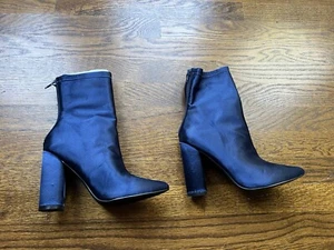 NEW!Navy Blue Satin Ankle Booties Sexy Glam Boots 8 M - Picture 1 of 6