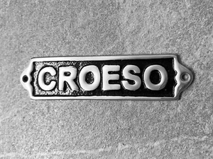 CROESO Welsh Welcome Sign Cast Aluminium Wall or Door Mount Plaque Large 20cm - Picture 1 of 4