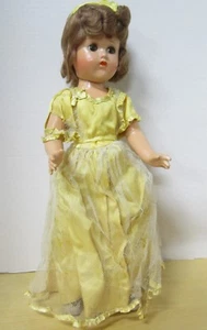 De colección 17,5" sin marcar toda composición ojos marrones niña - todo traje original - Imagen 1 de 12