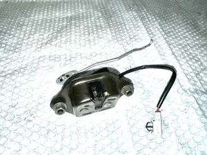 Conjunto de actuador de cierre de escotilla de maletero trasero electrónico 350z 2003-2009 probado OEM - Imagen 1 de 9