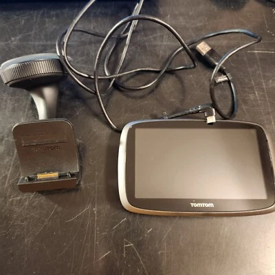 TomTom Go 500 SATNAV 5" WORKING comes with Original Base And Cord 黑色 — 第 1/4 张图片