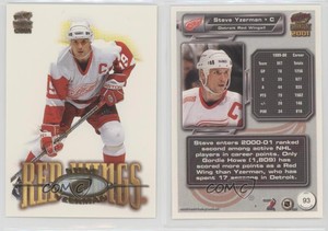 2000-01 Pacific Paramount Gold Steve Yzerman #93 HOF