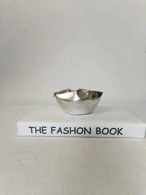 Saucière en métal argenté . - Photo 1/4