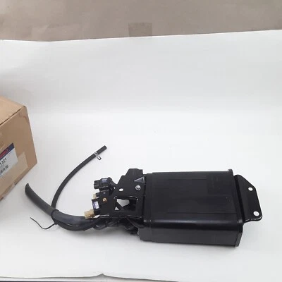 Bote de vapor de combustible BWD CP1321 para Chevrolet Prizm Toyota Corolla 2000-2002 Foto 1 de 4