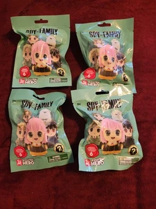 Lot of 4 - Spy X Family Squish Hero Heroes Mini Figures Squishy - Bild 1 von 2