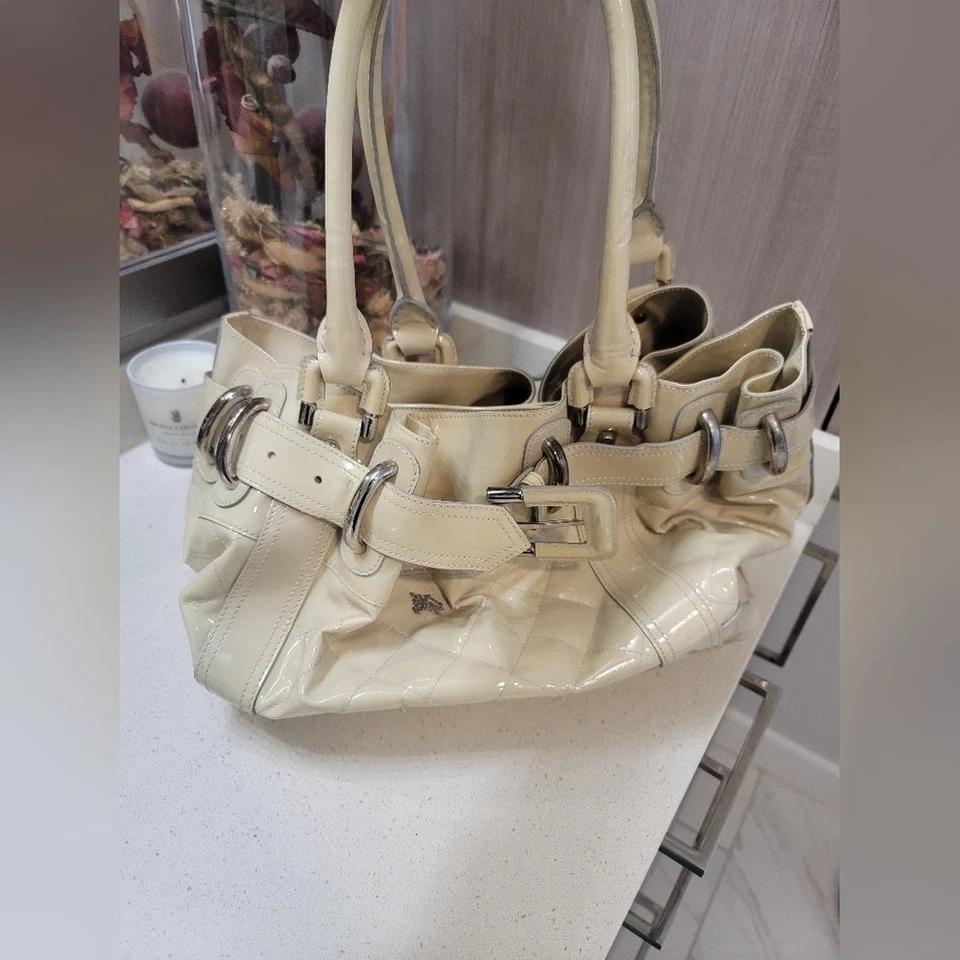 Burberry Beaton large Quilted patent leather bag - Image 1 of 4