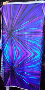 Panel de tejido de traje de baño - de un diseñador de traje de baño exceso de existencias - azul/púrpura Starburst - Imagen 1 de 3