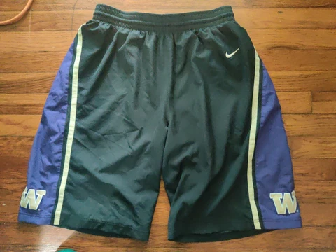 Nike 2010-2011 Washington Huskies Black Basketball Game Shorts Sz XL 23" Purple Cover