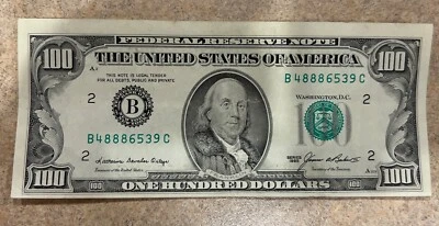 1985 $100 dollar bill Off Center Error On Bottom. Crisp, Listing # 521 H - Image 1 of 4