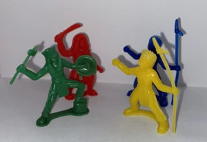 Juego de 4 Indios de Plástico Juego Rifle de Guerra Espada Luchador Timme Marx Tim Me - Imagen 1 de 4
