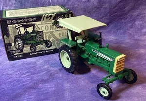 1/16 Oliver 1555 Series 2 Diesel Commemorative Edition Tractor by ERTL NIB - Picture 1 of 8