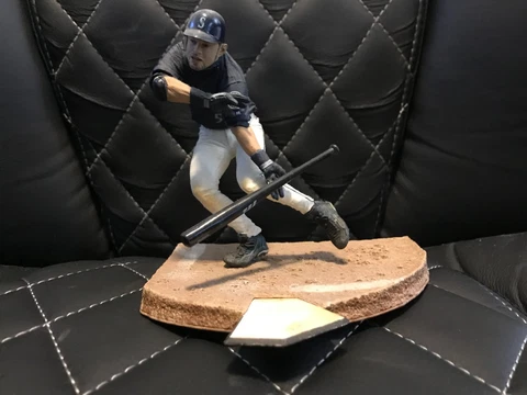 2003 McFarlane Sports Picks Figure Ichiro Suzuki Seattle Mariners Superstar Cover