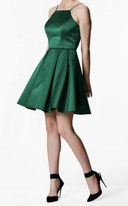 BLONDIE women’s Green Sleeveless Halter Short Fit & Flare Cocktail Dress Size 3 - Picture 1 of 4