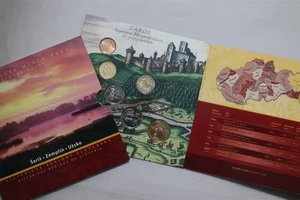 🧭 🇸🇰 SLOVAKIA 2005 MINT SET B84 #250 - Picture 1 of 5