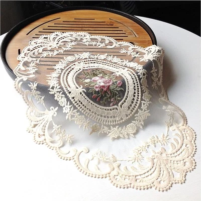2PACK Retro French Style Lace Placemats 41 x 30 centimeters, Beige  - Image 1 of 4