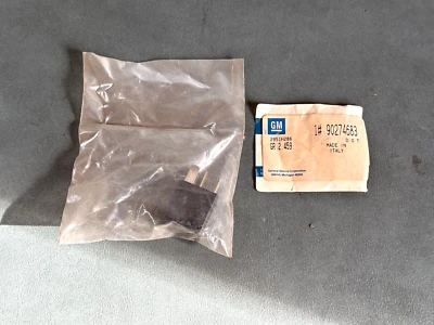 Relé de faros de haz alto negro GM OEM NOS 90274683 1997-2001 Cadillac Catera Foto 1 de 3