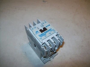 EATON CH CUTLER HAMMER D15CR40AB CONTROL RELAY 6A 4NO 120VAC P4926 - Foto 1 di 6