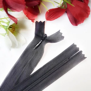 3x Nylon Reißverschluss Nahtverdeckt 18mm, Verdeckter Nicht teilbar Grau - Bild 1 von 2